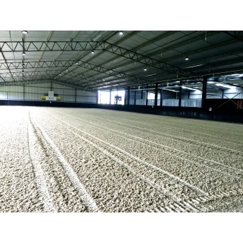 Geowłóknina HOMOLOGOWANA PP Polipropylenowa na ujeżdżalnie, lonżownik 16kN/m2. Szerokość 2m